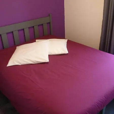 Le Gite Du Velay Guest house Bains