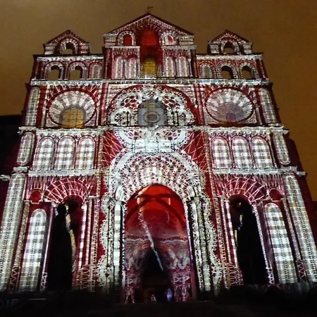 Le Du Velay Penzion Bains