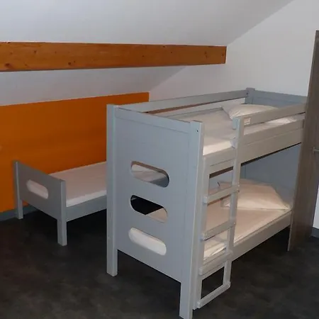 Le Gite Du Velay Guest house Bains